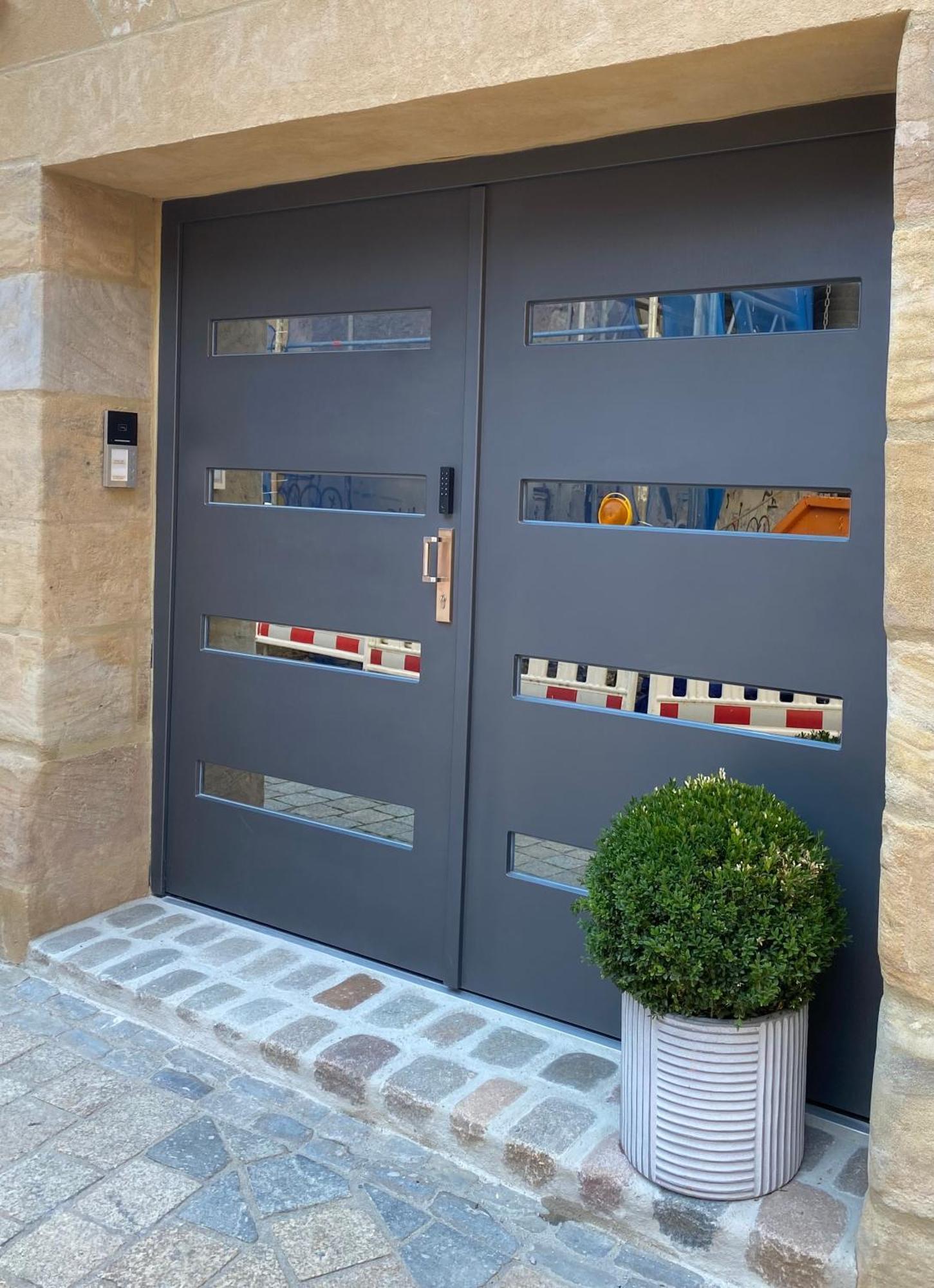 Romantisches Apartment Mit Whirlpool In Bayreuther Fussgaengerzone Bagian luar foto